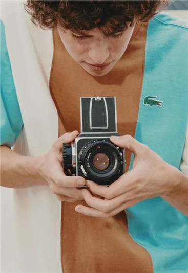 流行色2020经典蓝,今年的流行色经典蓝凭什么红出圈