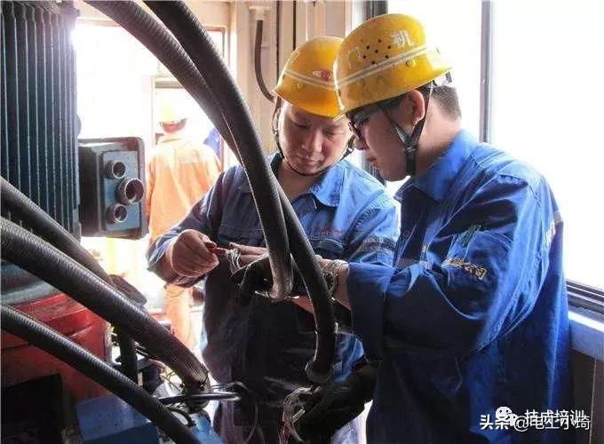 个人电工怎么接活,电工自己接活怎样操作