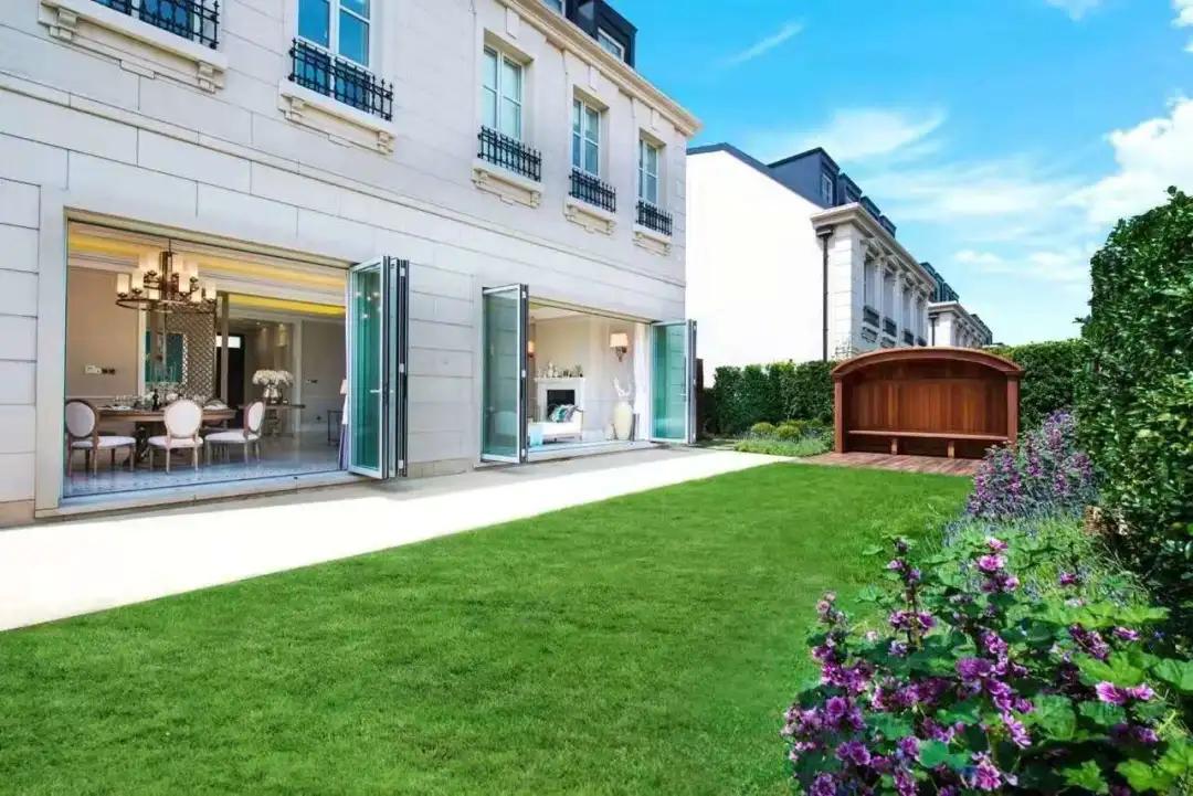 李佳琦买1亿的房子 (李佳琦1.12亿购豪宅怎么看)