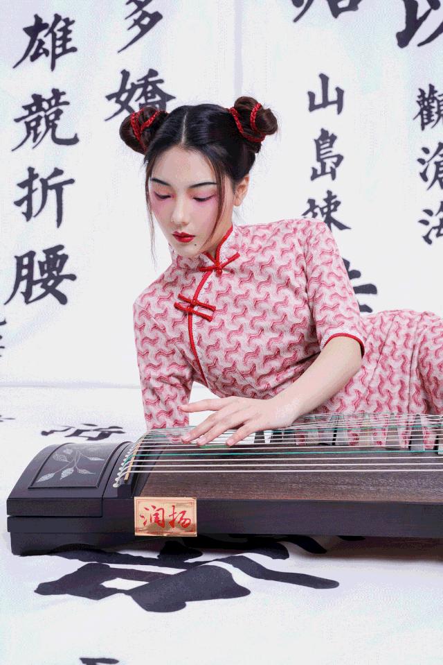 娄艺潇最好听的三首音乐,娄艺潇弹古筝的视频