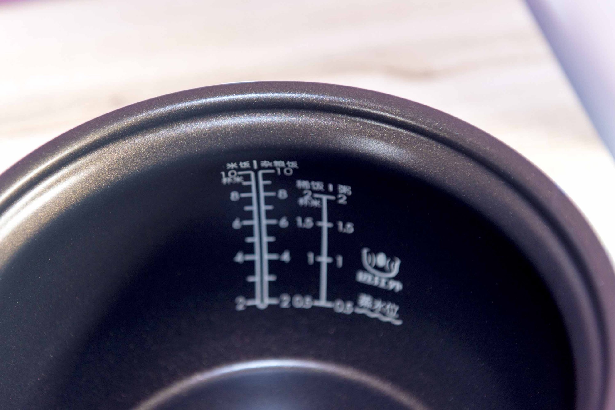 美的绿色复古电压力锅,美的薄盐电压力锅测评