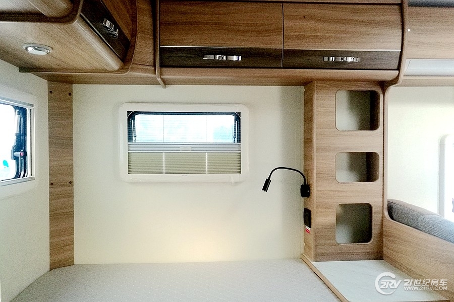 双逆变器+330W太阳能中通驰维6600售价46.98万元