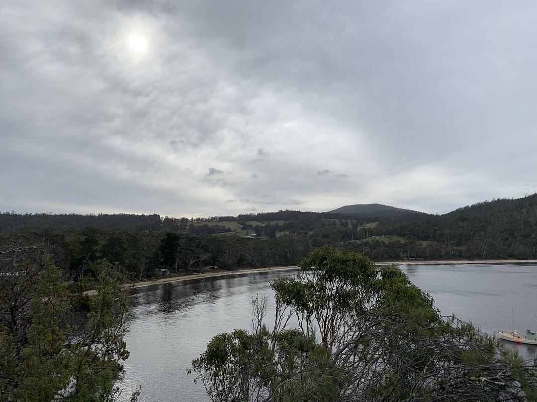 塔斯马尼亚心形小岛,降落西沙群岛