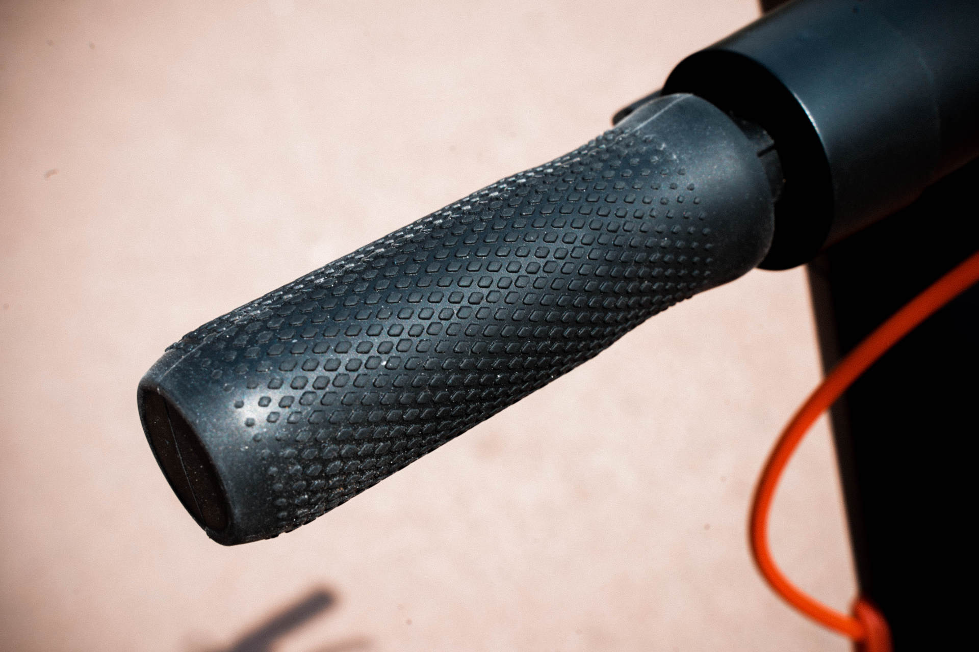 科洛威电动滑板车l10能充电吗,科洛威l10和米家哪个好