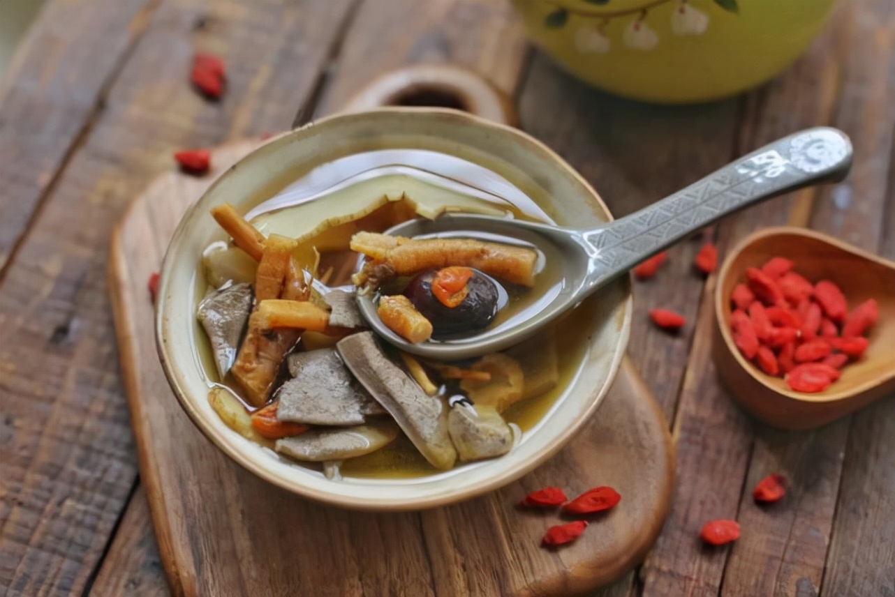 献血后补气血的食物,献血过后吃什么补气血