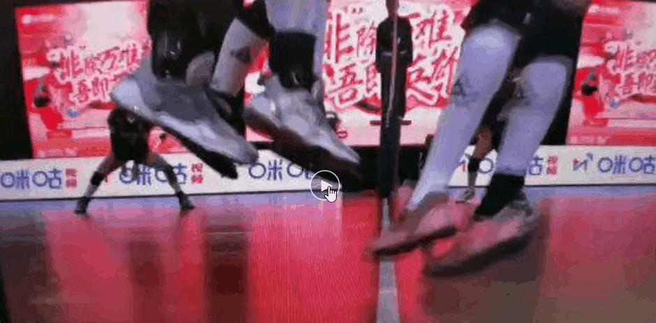 李盈莹踩伤对方球员的次数,李盈莹踩刁琳宇过中线了吗