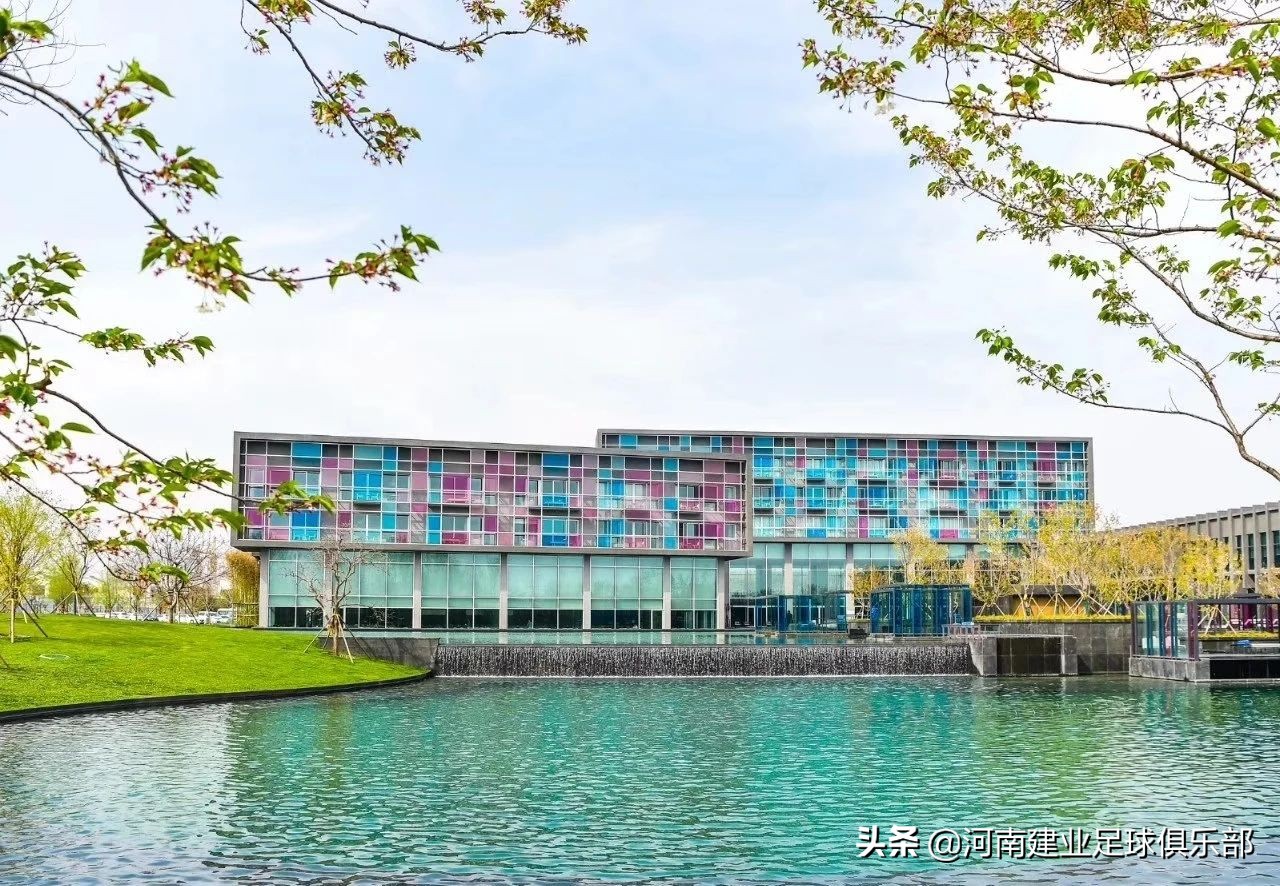 从红旗渠精神汲取不断奋进的力量,走进红旗渠感悟红旗渠精神