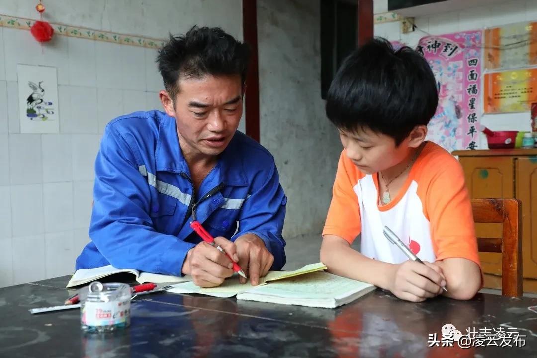 【走向我们的小康生活】一对创业致富贤伉俪——记凌云县加尤镇磨贤村刘正和、朱丽菊