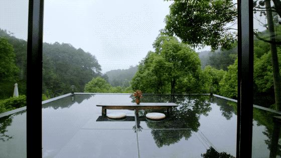 一家四口倾家荡产在山里造房隐居：3年零收入，坚持不通车