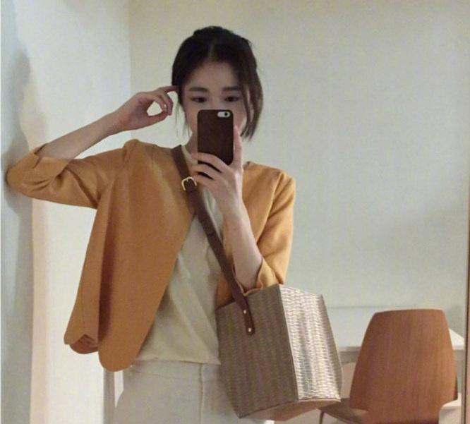 经典又青春简单又百搭的小西装,秋冬小西装怎么搭配显气质