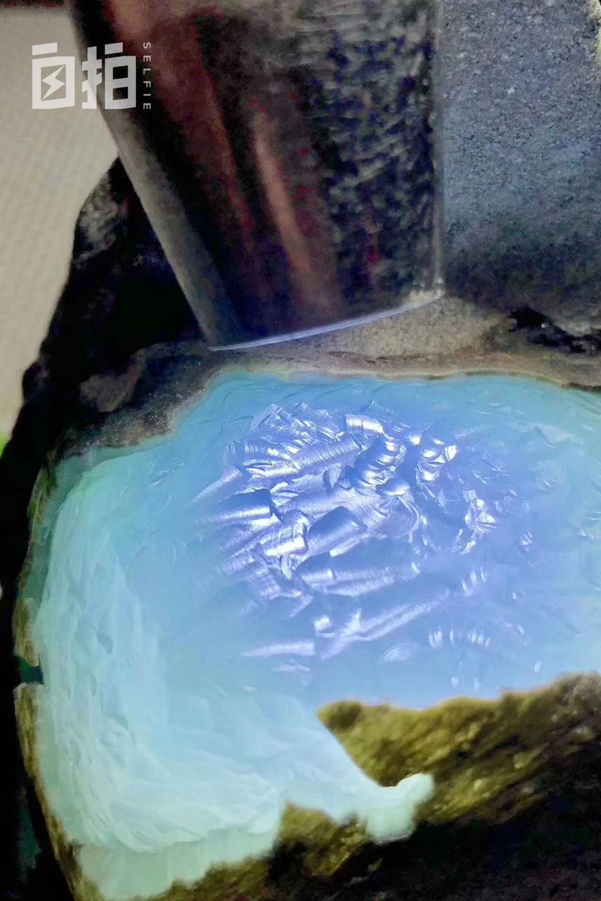 我15岁开始拿命换钱，现在每个月挣5万，亲眼看见身边人惨死