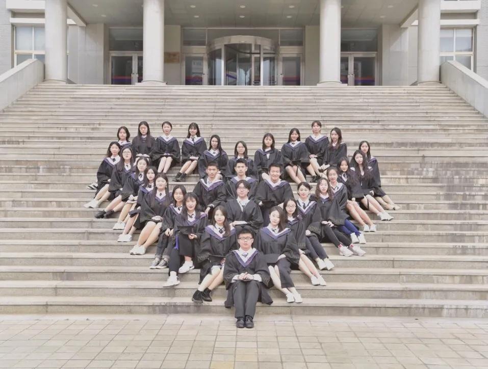 毕业季ll时光长情,爱在辽宁对外经贸学院