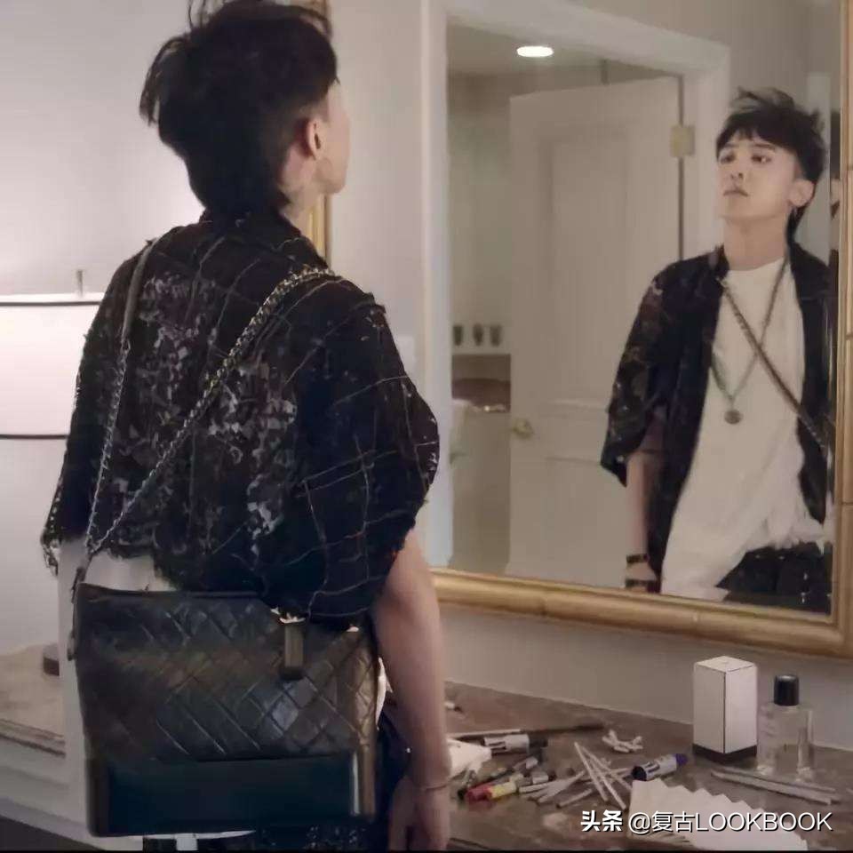 gd权志龙最新时尚排名,gd权志龙蓝色西装白匡威