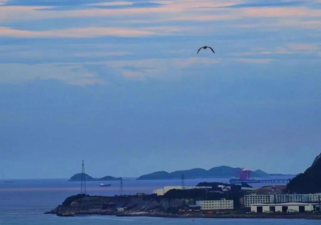 在三线小城市工作好吗,回到三线城市生活