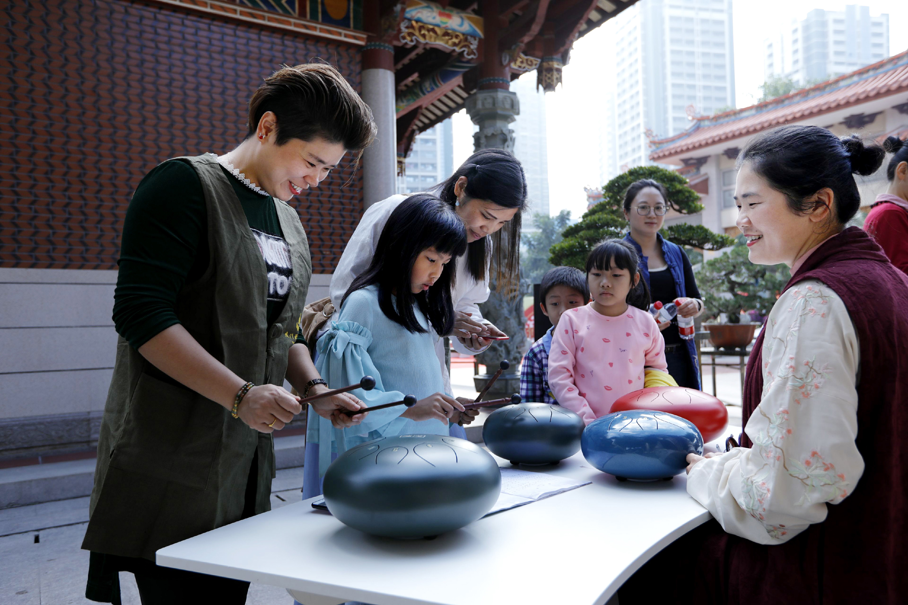 三角梅爆花盆景,三角梅巨桩盆景