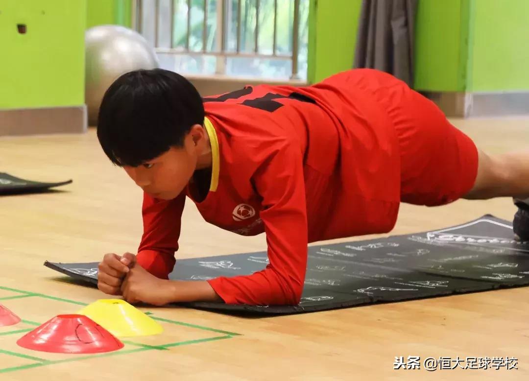 皇马体能师训练视频,皇马体能师齐达内复训