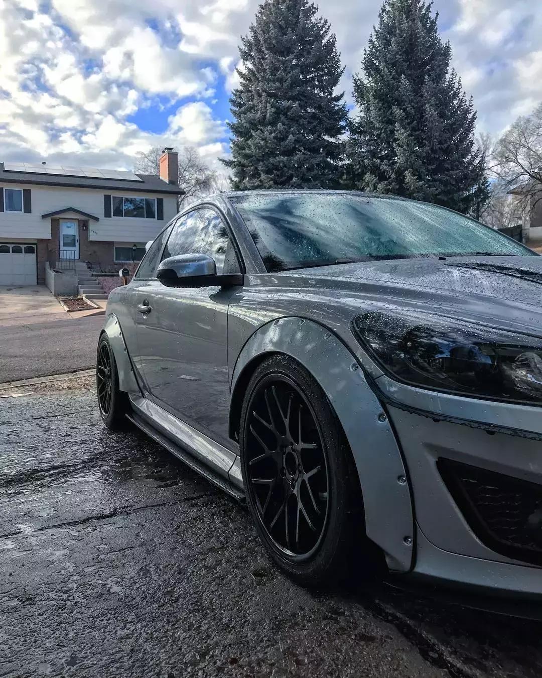 沃尔沃曾经最便宜又独特的双门车C30,没想到竟改装出如此姿态