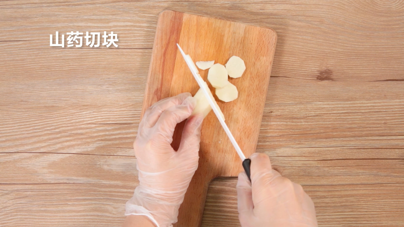 七个月宝宝出游辅食怎么吃,外出旅行给宝宝用什么做辅食