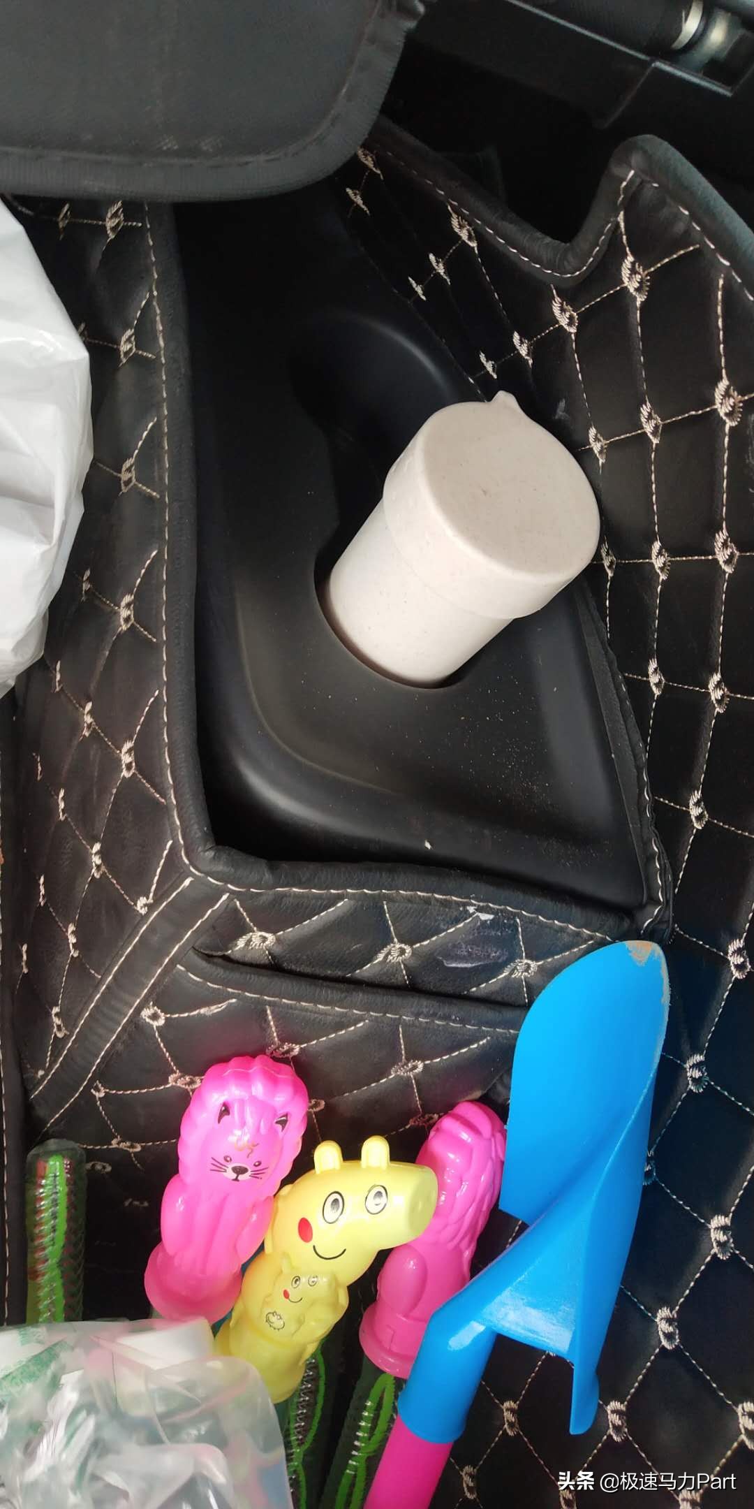 三菱欧蓝德2021款试驾视频,三菱欧蓝德2023新款四驱试驾