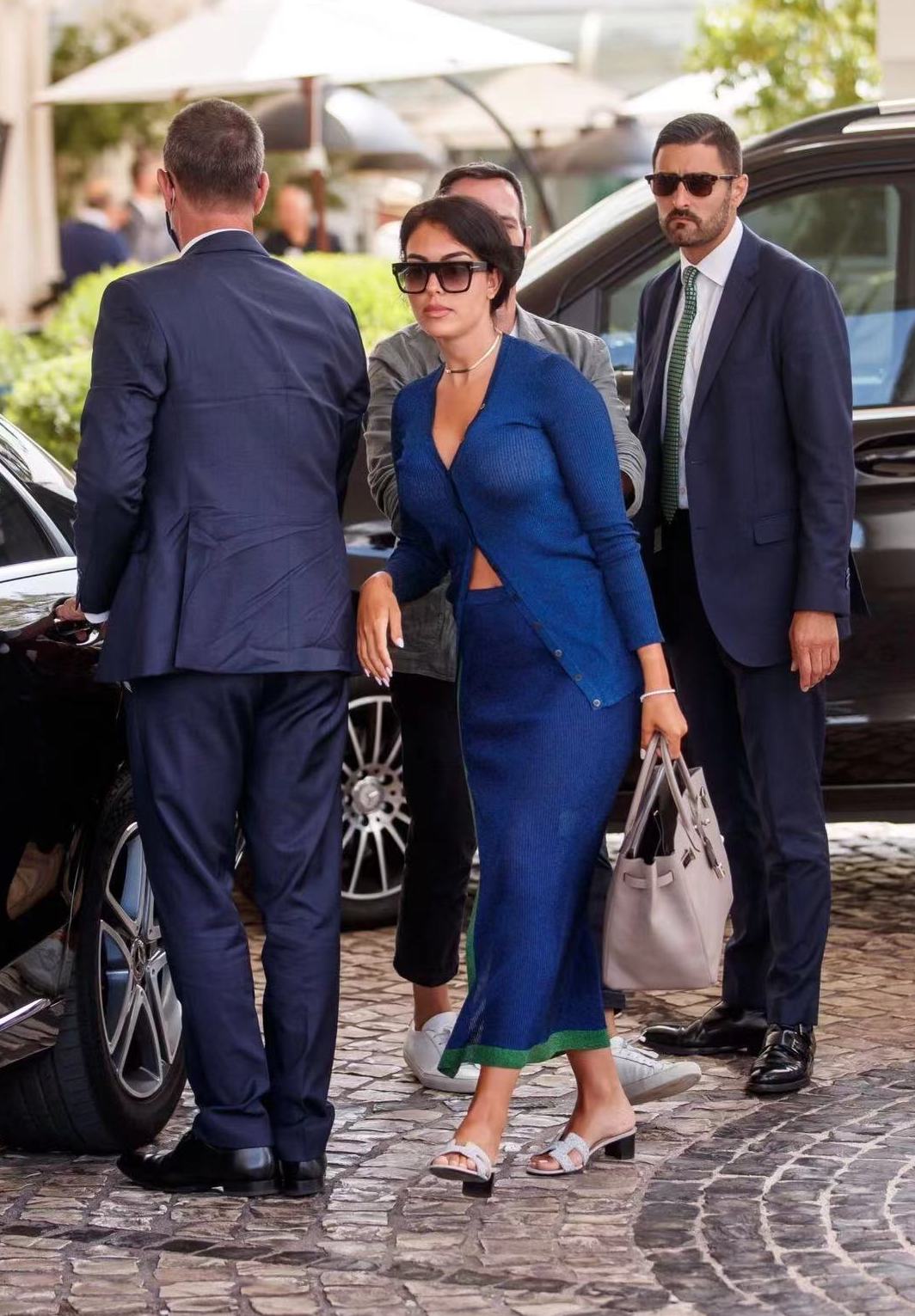 c罗未婚妻乔治娜写真,c罗的未婚妻素颜