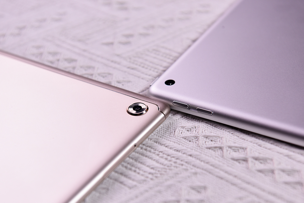 华为m5平板和ipad平板区别,华为平板m5青春版和电脑版区别