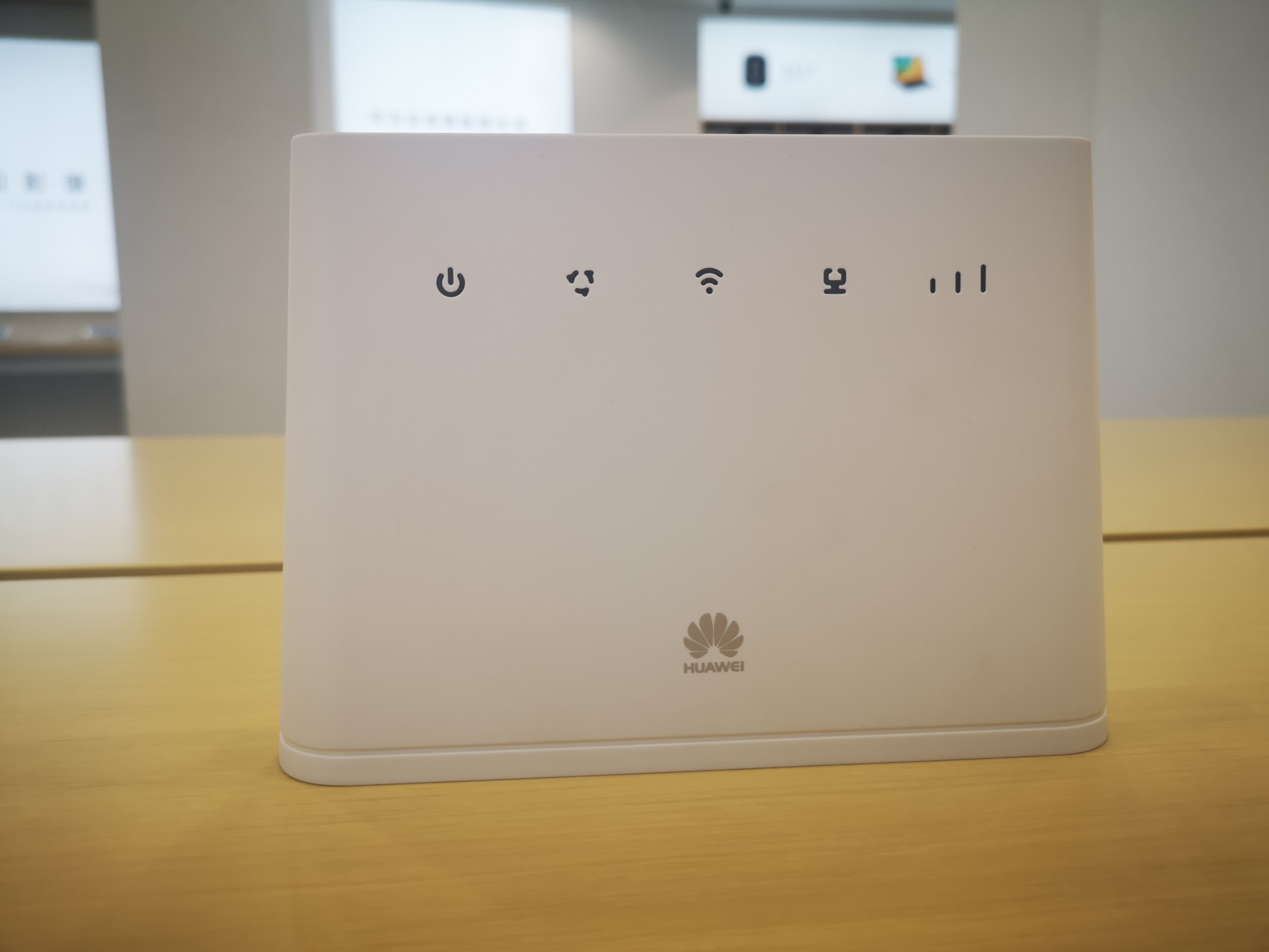 华为4g无线路由器如何使用,华为4g路由器可以直接上网吗