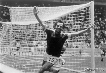 足球十大传奇,足球世界杯传奇人物