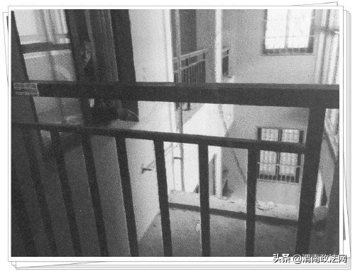 15岁少年强奸7岁女童将其推下25楼摔死其父：我不管！