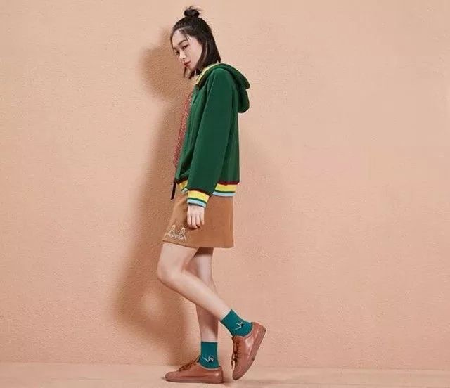 好看质感的卫衣,卫衣长了怎么穿好看