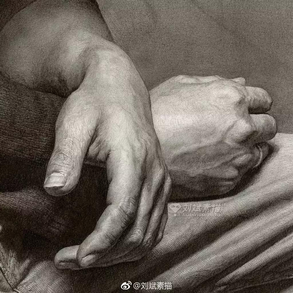 如何用一支炭笔表现素描的结构和质感?一篇告诉你
