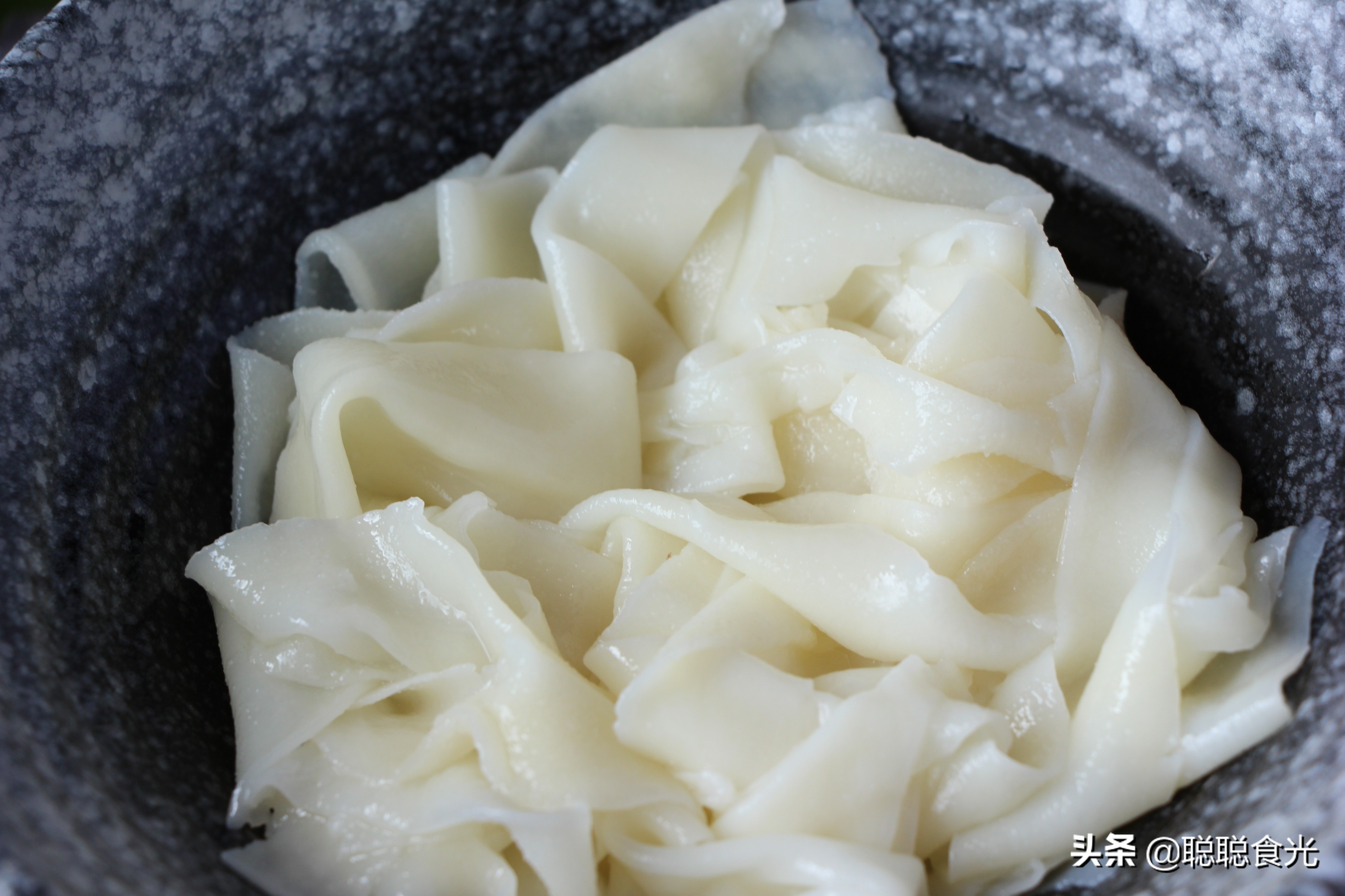 剩下的饺子皮不要再浪费了配音,剩下的饺子皮别浪费