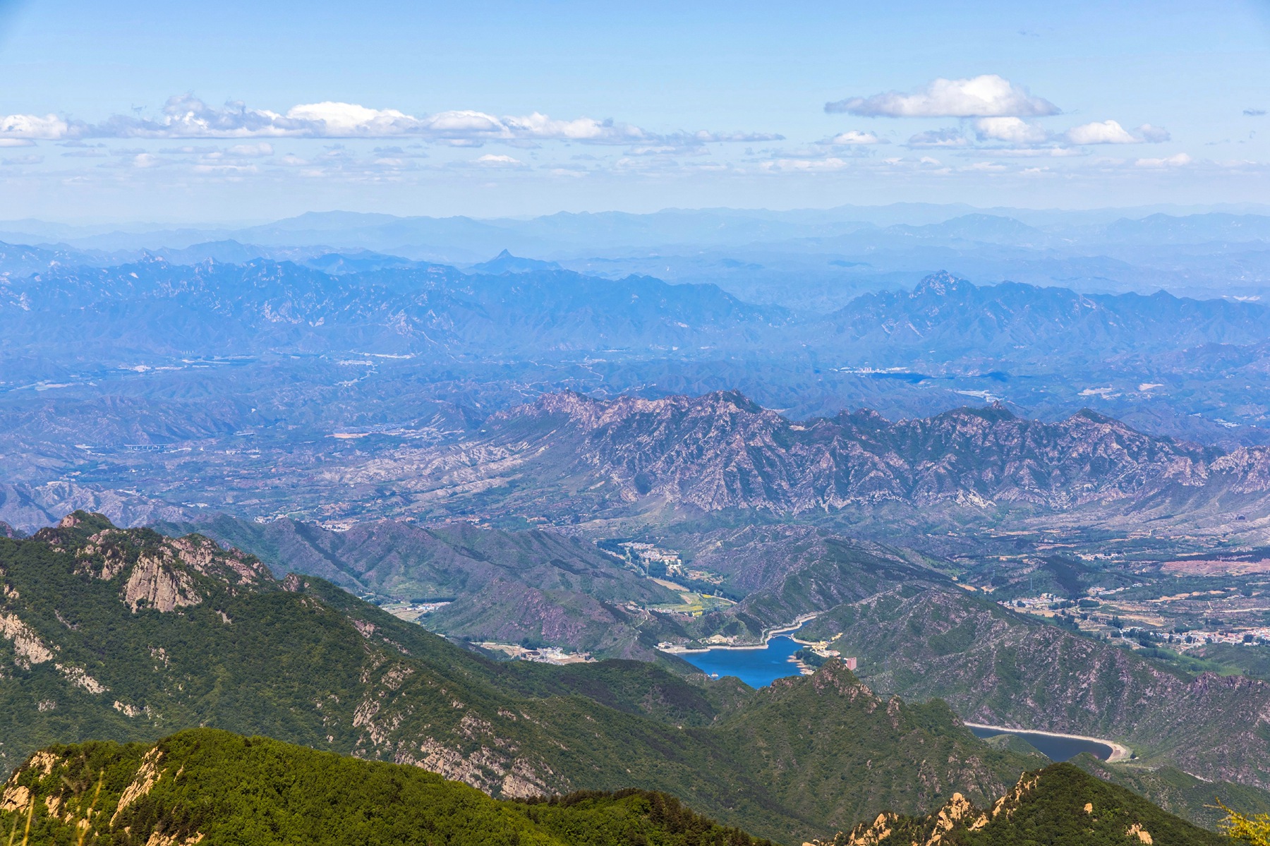 燕山第一峰,这座山高得像什么似的填空