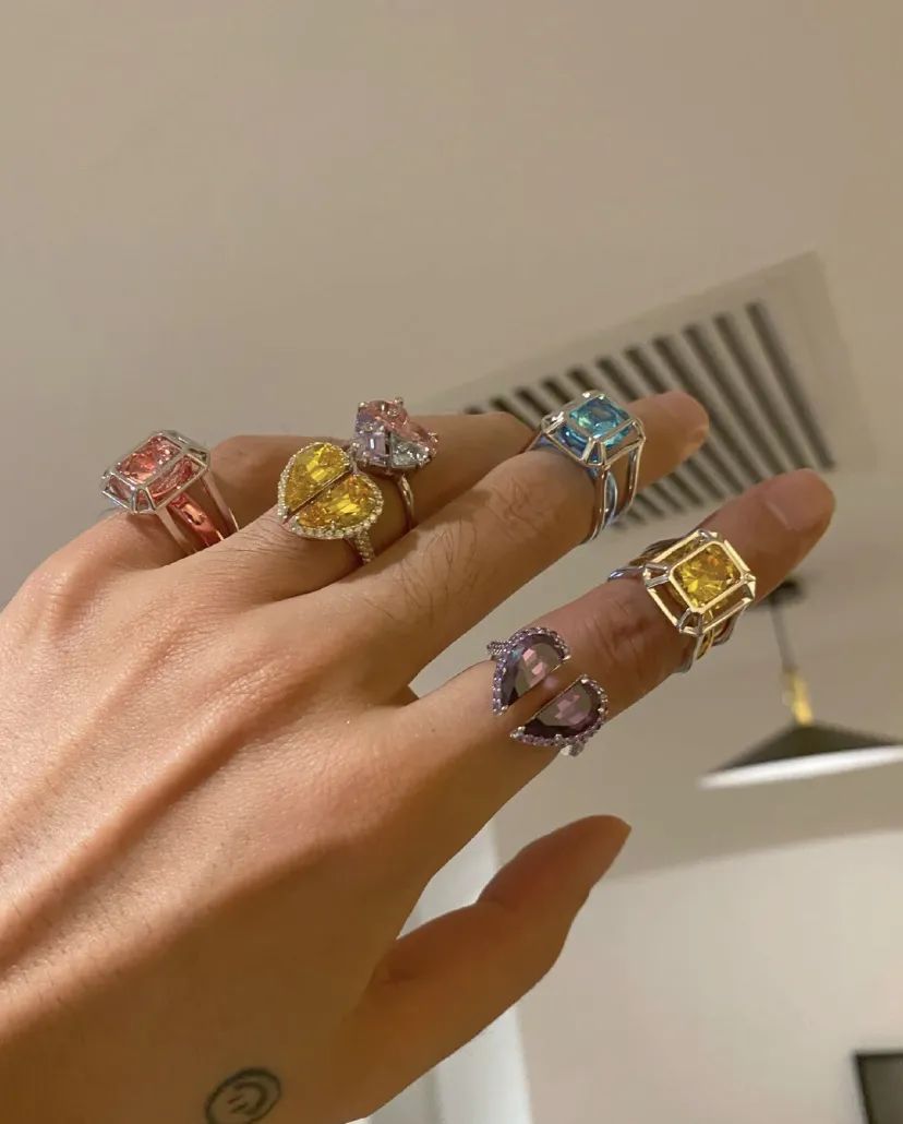 这个夏天你值得拥有的首饰系列,最流行不过时的戒指