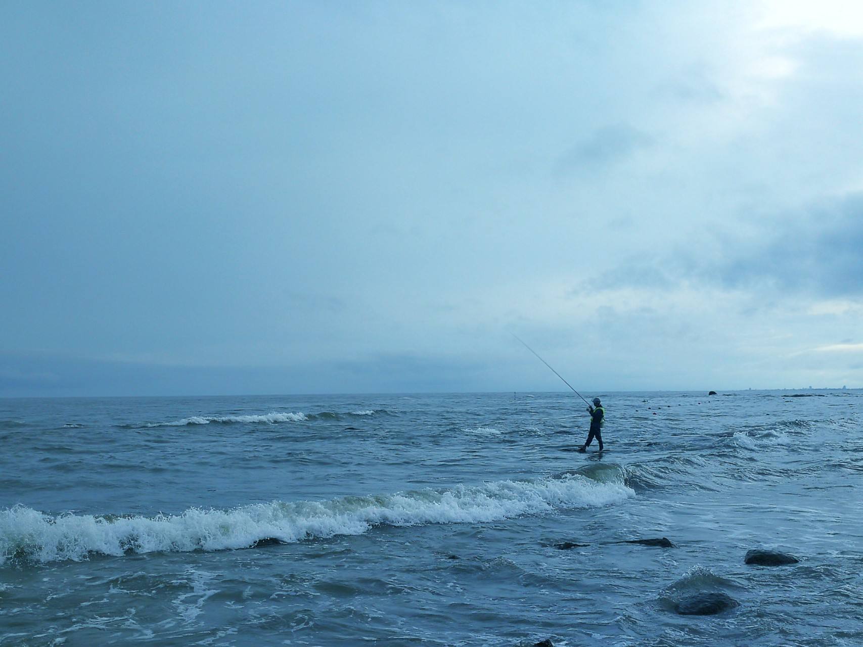 海边钓沙尖鱼技巧,海边钓鱼的技巧和方法图解