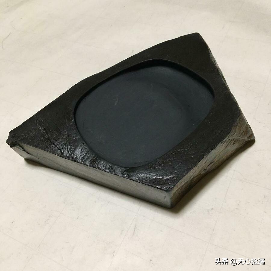 回流歙砚老砚台怎么辨别真假 (各种古砚台的鉴别方法图解)