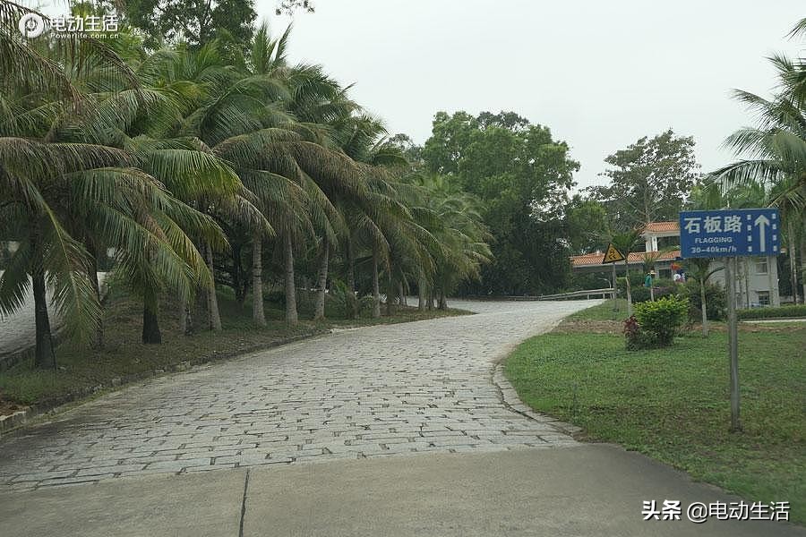 璇曢┚濂ヨ开q2le-tron,濂ヨ开q4e-tron璇曢┚