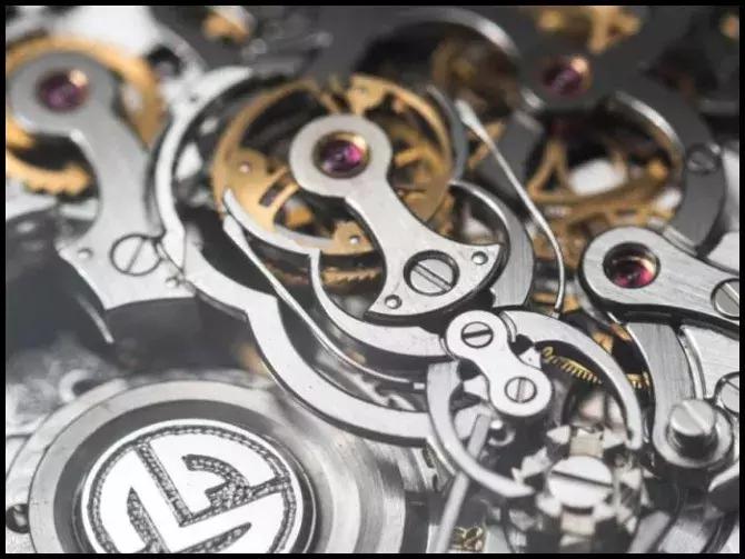 百达翡丽2000左右的手表,百达翡丽2000以下的表