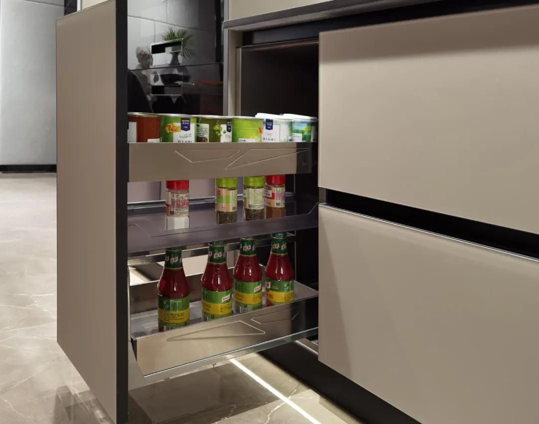 百能不锈钢高端定制橱柜物有所值,百能不锈钢橱柜木纹