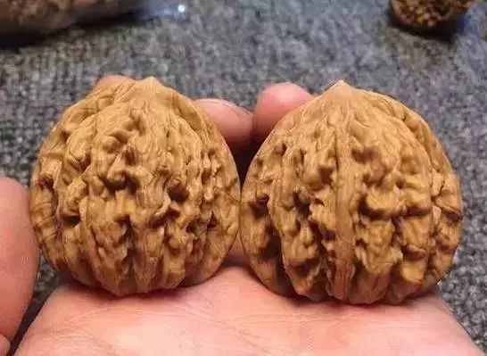 文玩掉价最多的手串,文玩爆跌排行榜