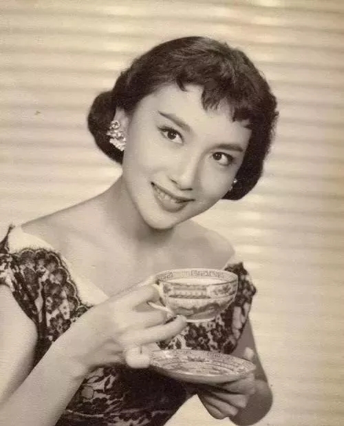 绝代佳人夏梦小说,绝代佳人夏梦简介