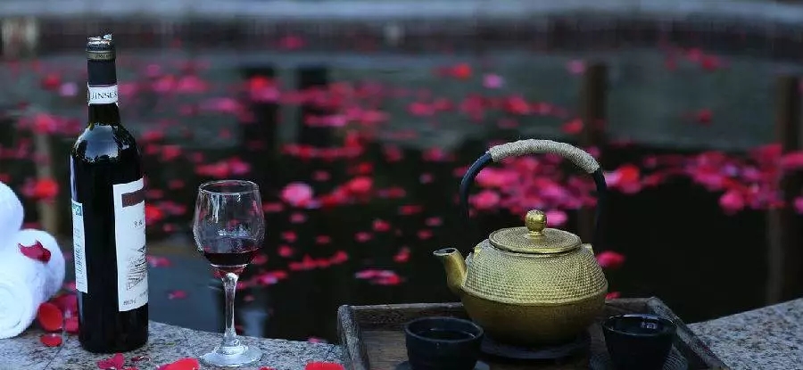 凤凰山温泉旅游攻略,太白山凤凰温泉周边旅游攻略