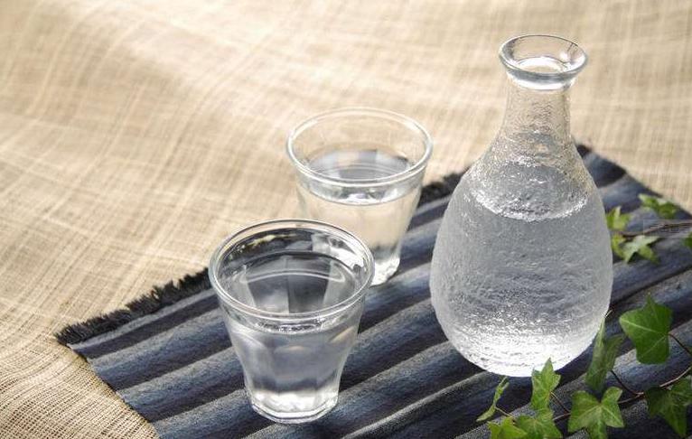 日本清酒和日本米酒的区别在哪,日本清酒和中国米酒味道