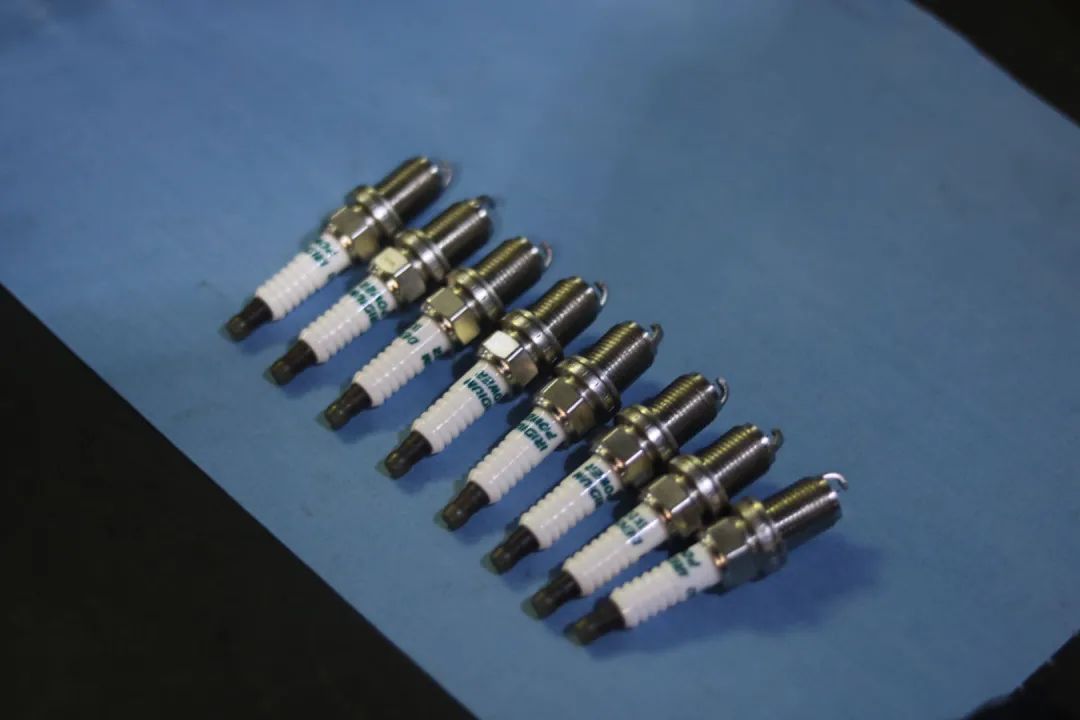 怪兽修车:翻新一辆2005年凌志LS430,当年百万经典车,满血复活