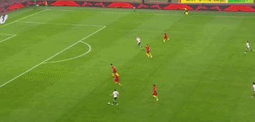 里皮带队1:0胜韩国媒体,国足0-2输给日本李铁接受采访