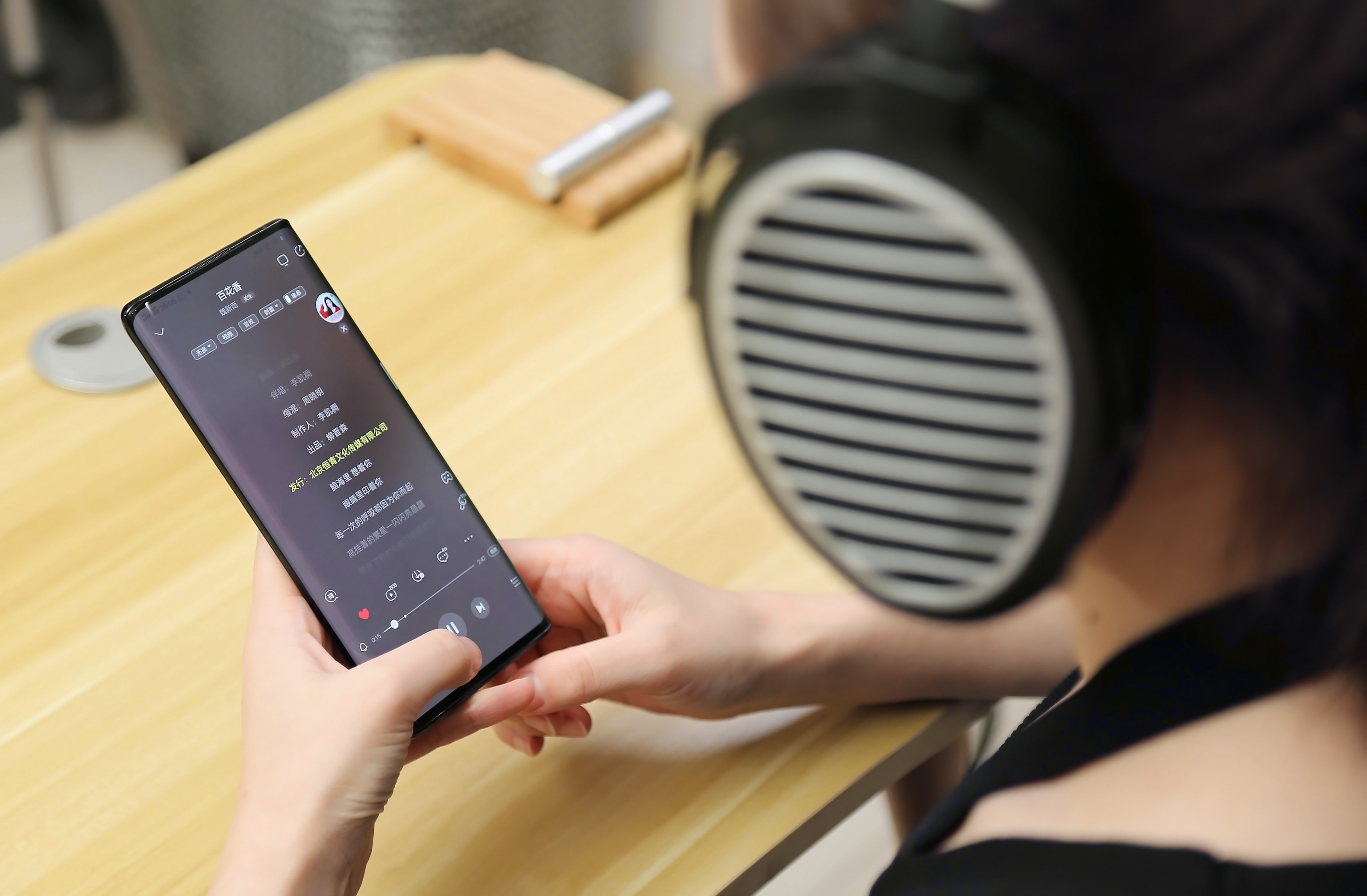 nex3和nex3s外观有什么区别,vivonex3对比华为mate30pro