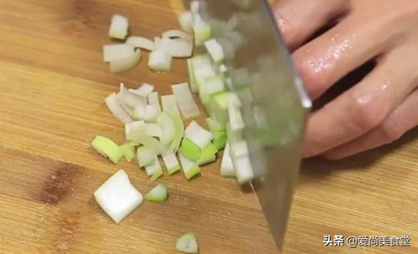 厨师长教你红烧肉末冬瓜,厨师长分享红烧冬瓜做法味道真香