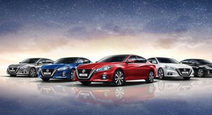 13款天籁中控屏幕黑屏按着有声音,20款日产天籁屏黑屏怎么回事