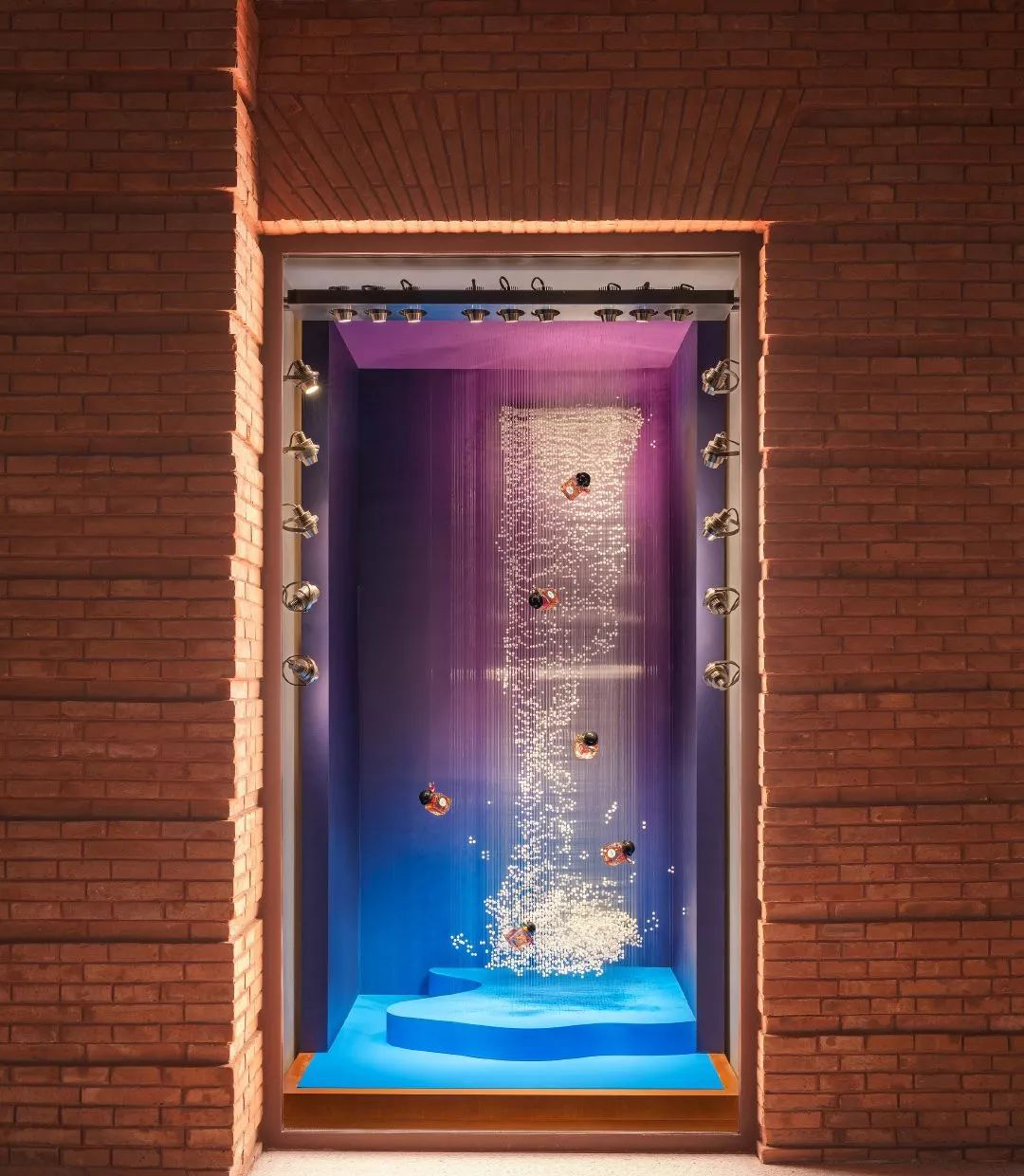 爱马仕品牌设计理念,爱马仕的品牌定位策略