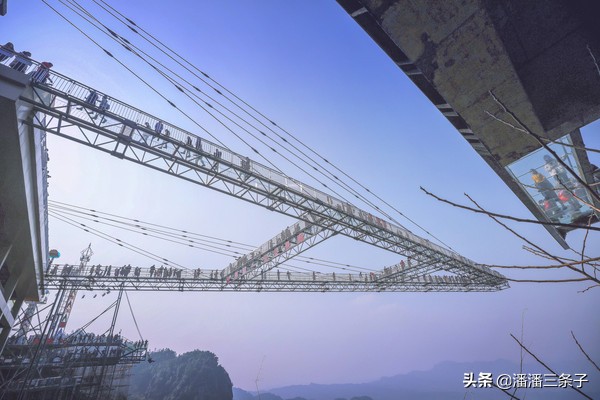 重庆奥陶纪主题乐园真实视频,重庆玻璃栈道奥陶纪