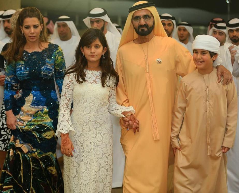 迪拜太子妃引得兄弟反目,和王子订婚又被退婚,11年后29岁嫁表哥